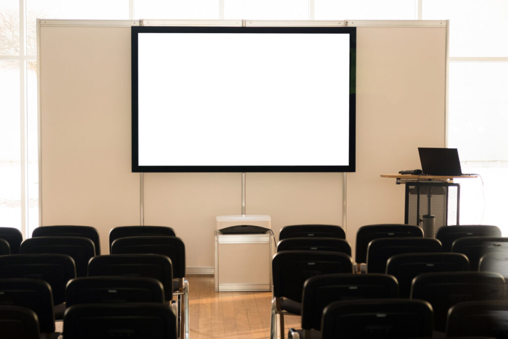 Training rooms can be divisible, allowing multiple audio and visual zones to be used separately or together, and allow flexibility for multiple setup options